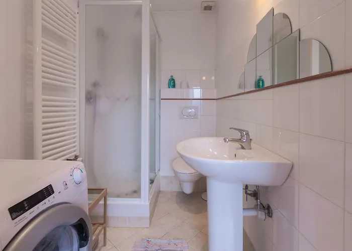 Lorenzo By Interhome